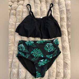 Black and Green Leaf Print Bikini Set
